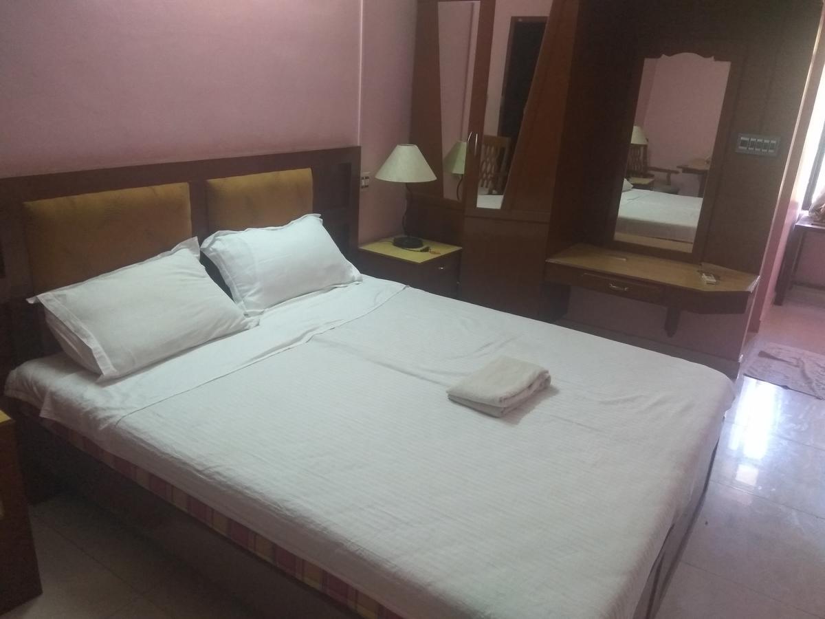 Hotel Malika Residency Ettumanoor Eksteriør billede